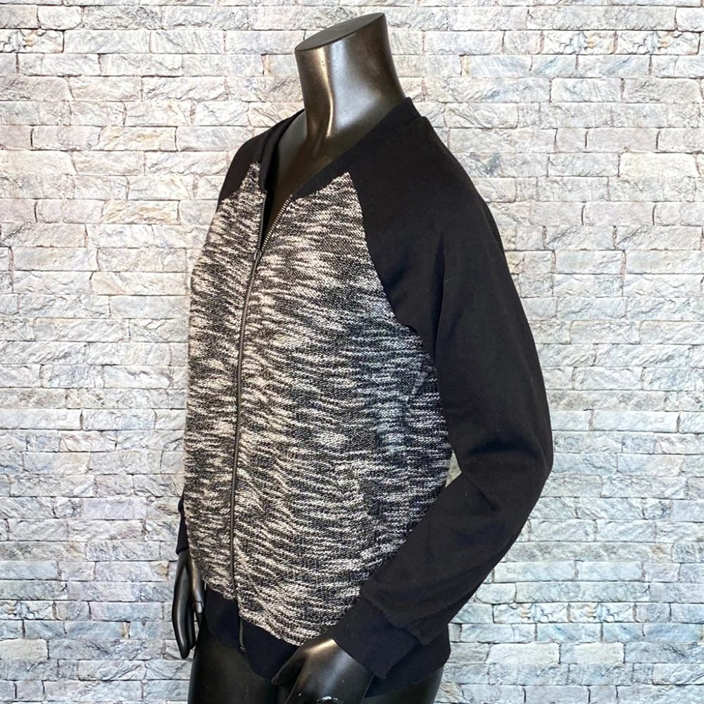 Forever 21 Knit Sweater Jacket Size Medium Full Zip Crew Neck Pockets - Picture 2 of 6